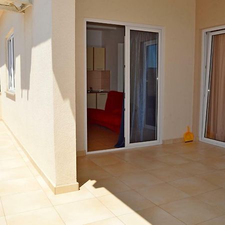 נובליה Apartmani Macak II מראה חיצוני תמונה
