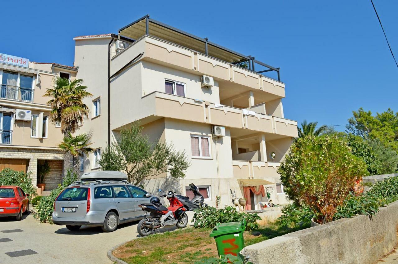 נובליה Apartmani Macak II מראה חיצוני תמונה
