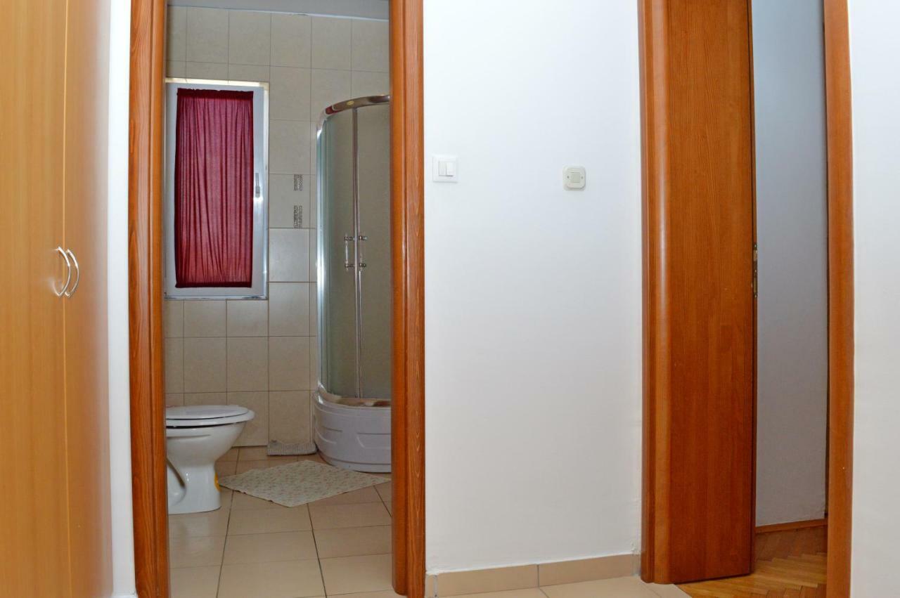 נובליה Apartmani Macak II מראה חיצוני תמונה