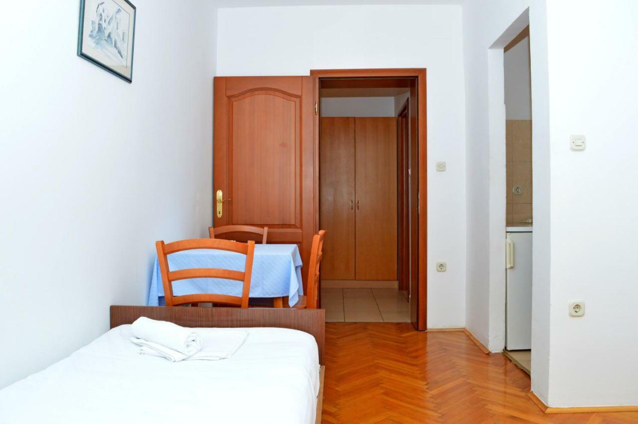 נובליה Apartmani Macak II מראה חיצוני תמונה