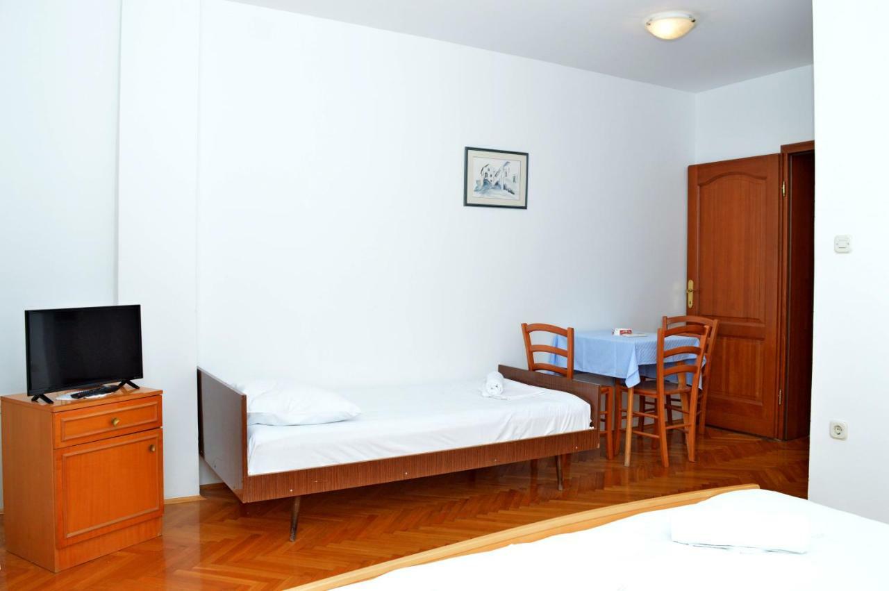 נובליה Apartmani Macak II מראה חיצוני תמונה